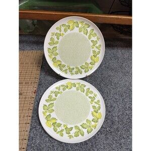 NHP Artisan Ware Ivy Green Plates Lot Of 4